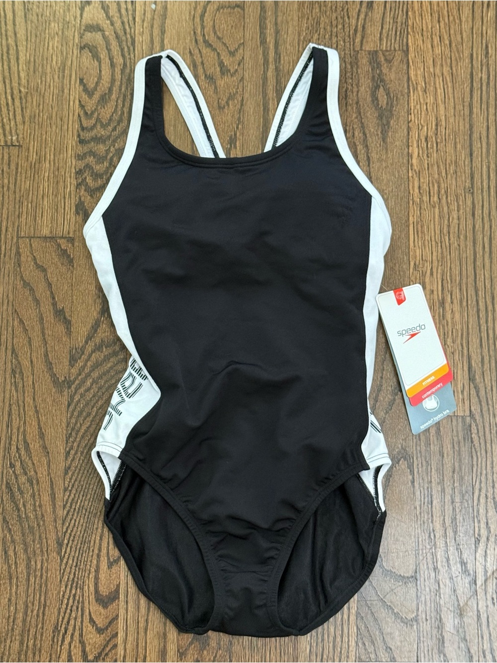 NWT Speedo Hydro Bar Black and White Racerback One-Piece Swimsuit Size 3/4